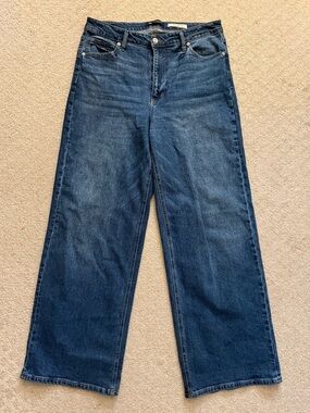 BCBGeneration Baggy Wide Leg Jean High Rise Medium Wash Denim Y2K 11/30